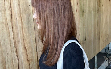 ブリーチなしWカラーとレイヤーカット